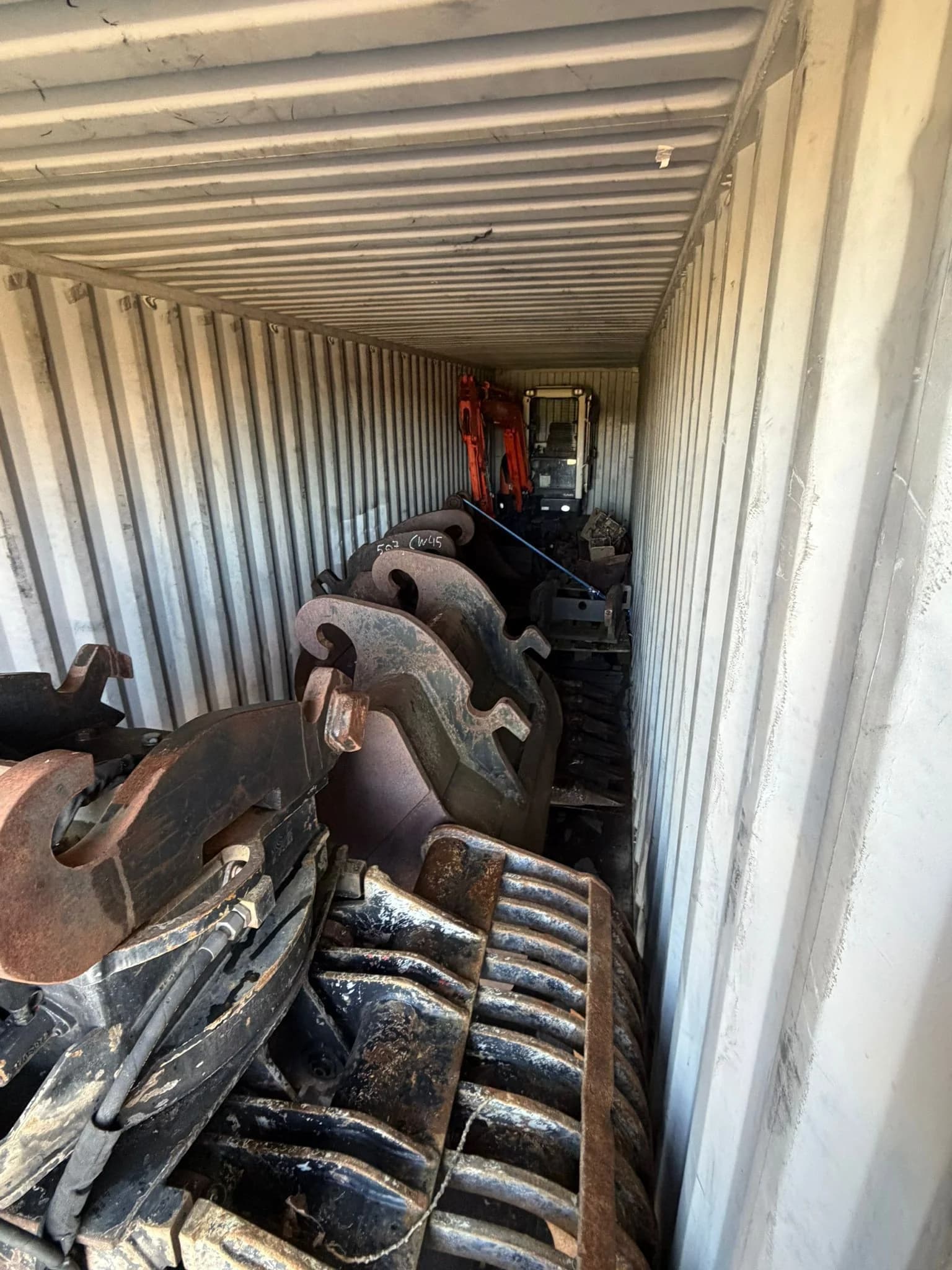 Bagger Anbaugeräte Löffel Container Export NRW — Kettenstark