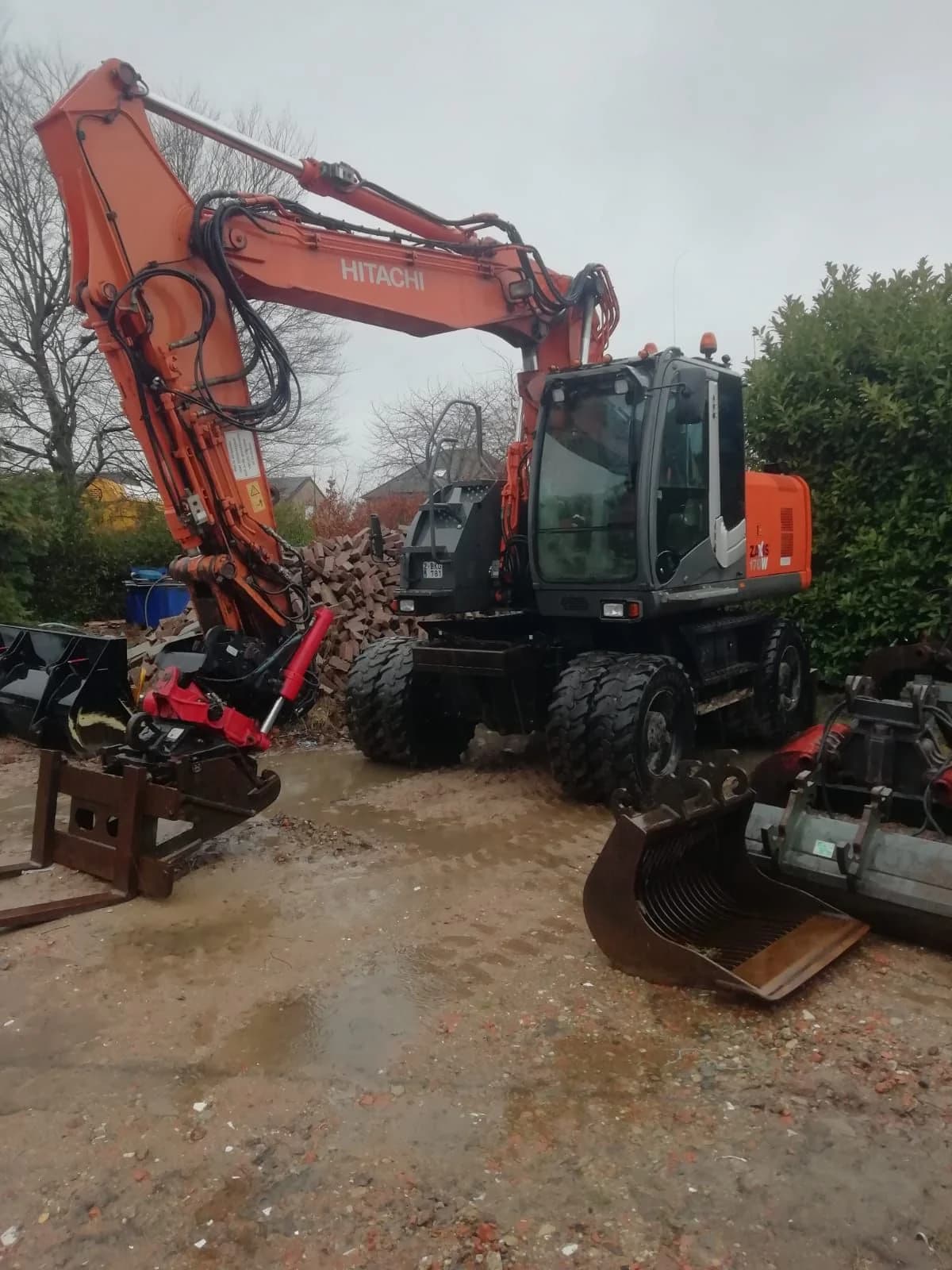 Hitachi Zaxis Mobilbagger gebraucht kaufen Olpe — Kettenstark