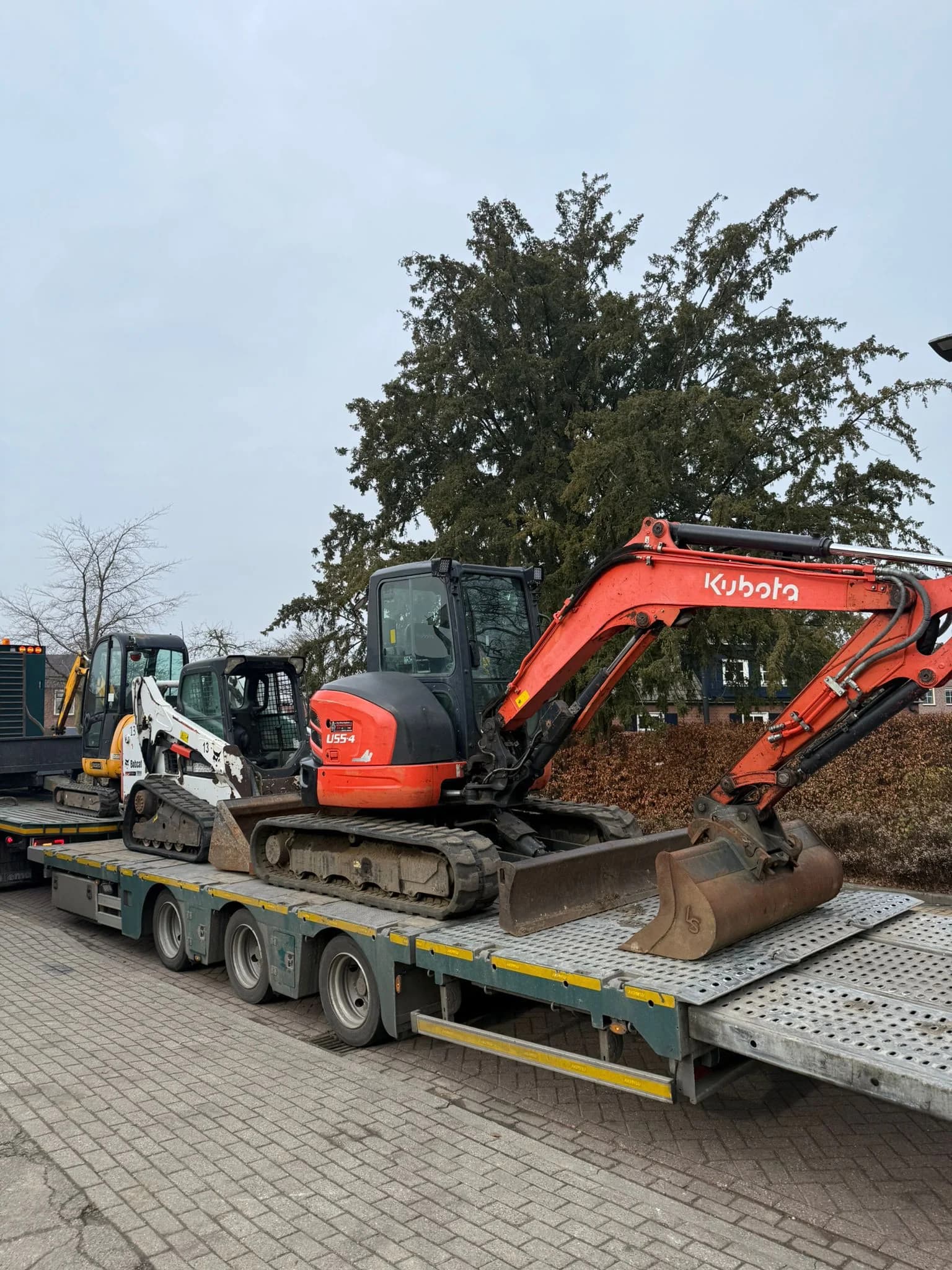Kubota U55 Minibagger und Bobcat Kompaktlader Ankauf — Kettenstark