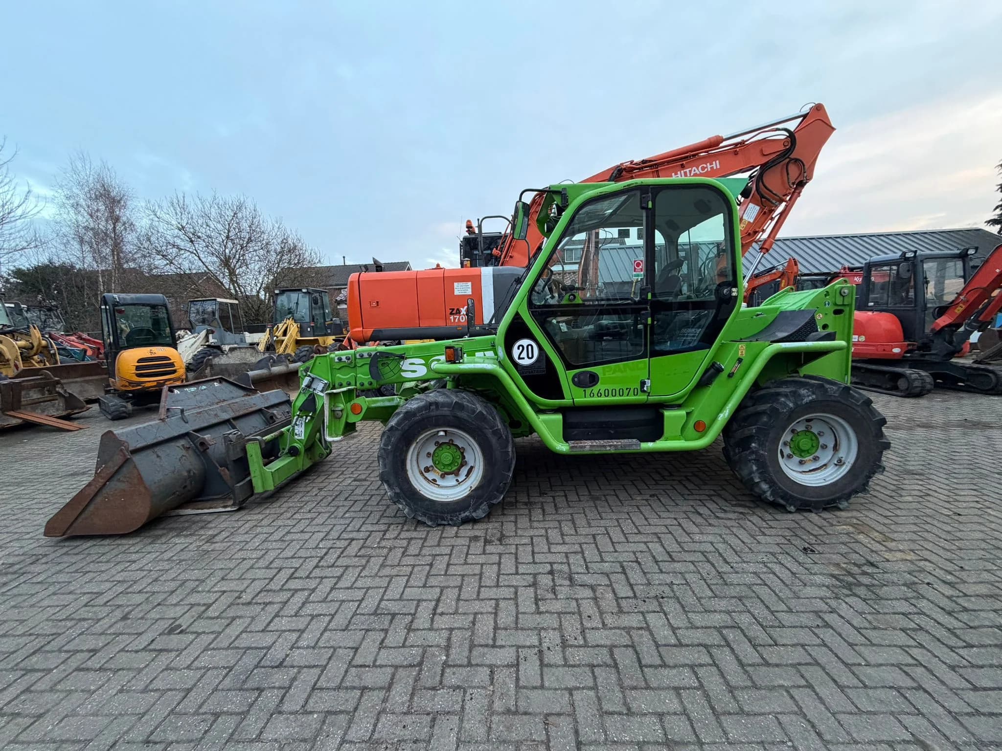 Merlo Teleskoplader gebraucht Baumaschine Olpe — Kettenstark Ankauf