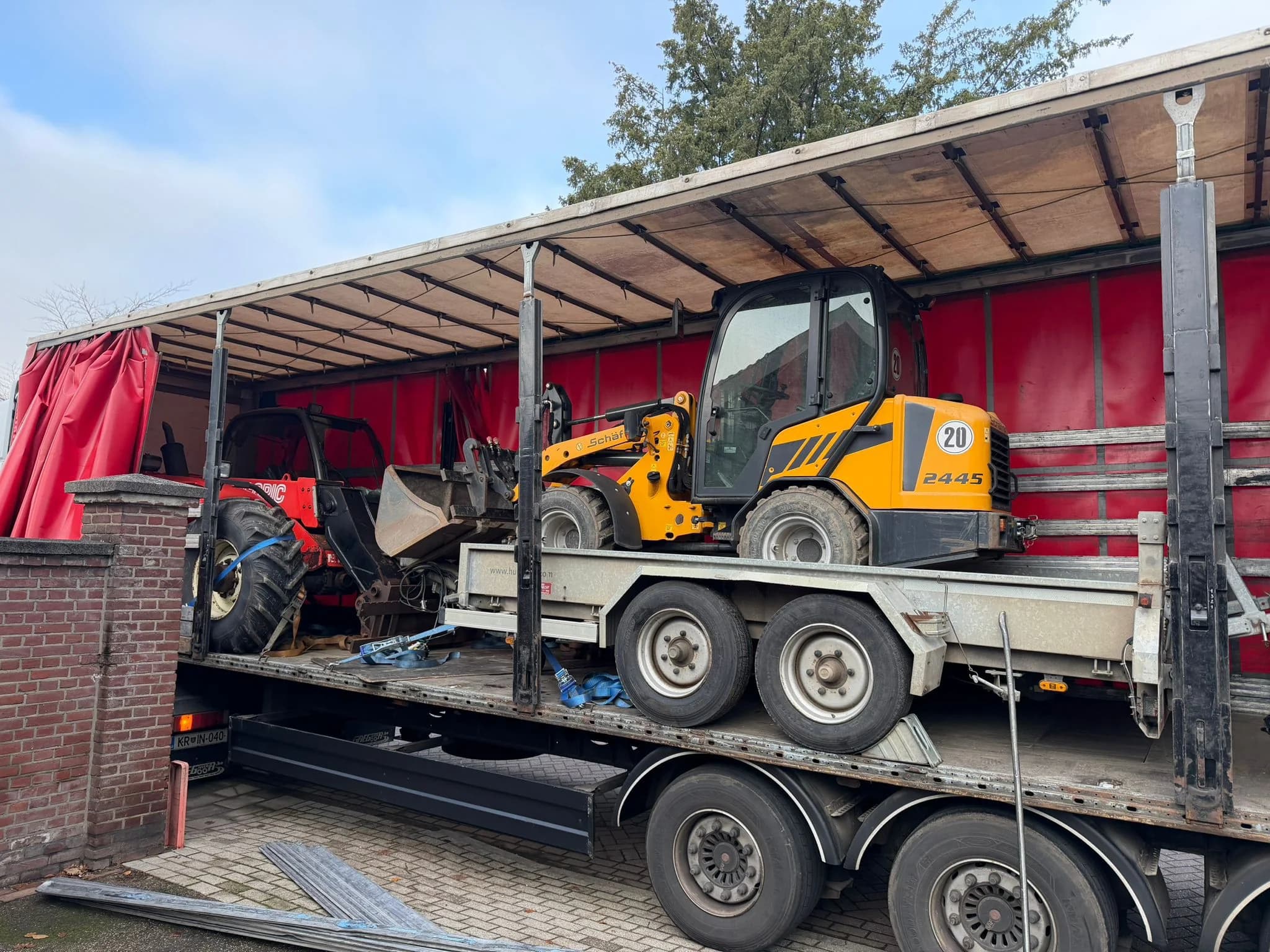 Schäff Radlader Kompaktlader Transport Sauerland — Kettenstark